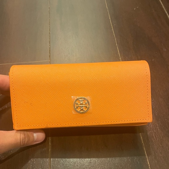 WOMENS Tory Burch Sunglasses - Picture 4 of 8